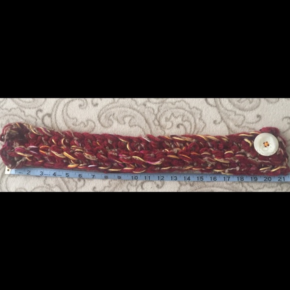 ❄️HANDMADE CROCHET NECK WARMER❄️ - Picture 3 of 3